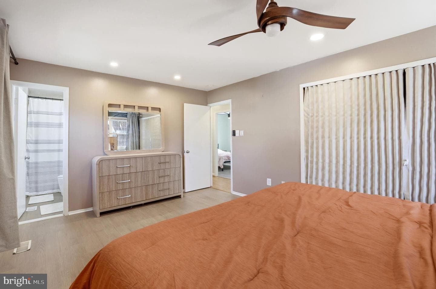 13433 Overbrook Lane photo 32