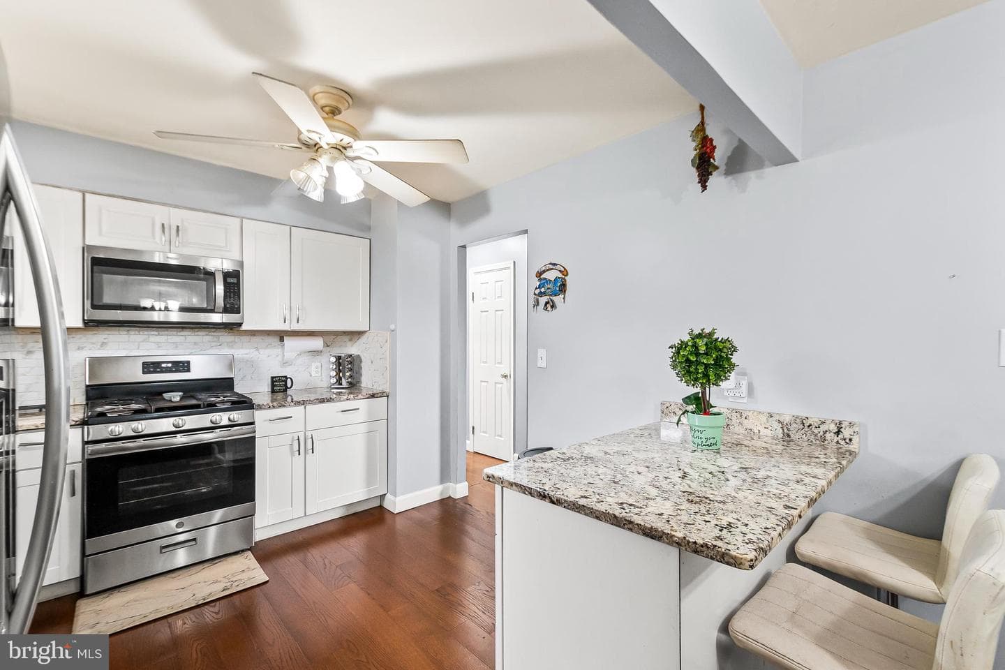 11411 Hermitt Street photo 11