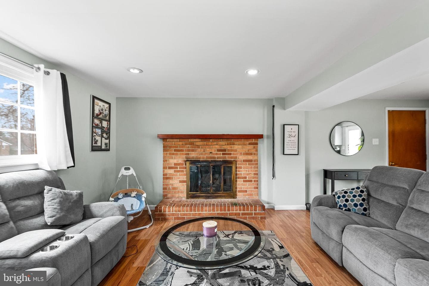 11411 Hermitt Street photo 25