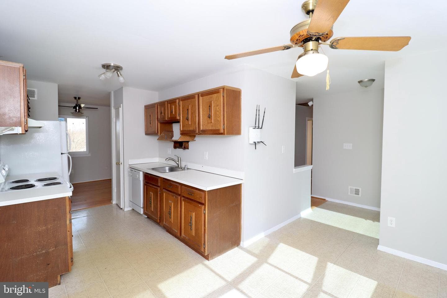 6502 Old Sandy Spring Road photo 7