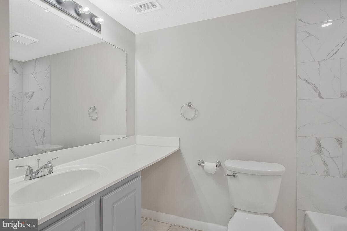 7804 Hanover Parkway #282 photo 14