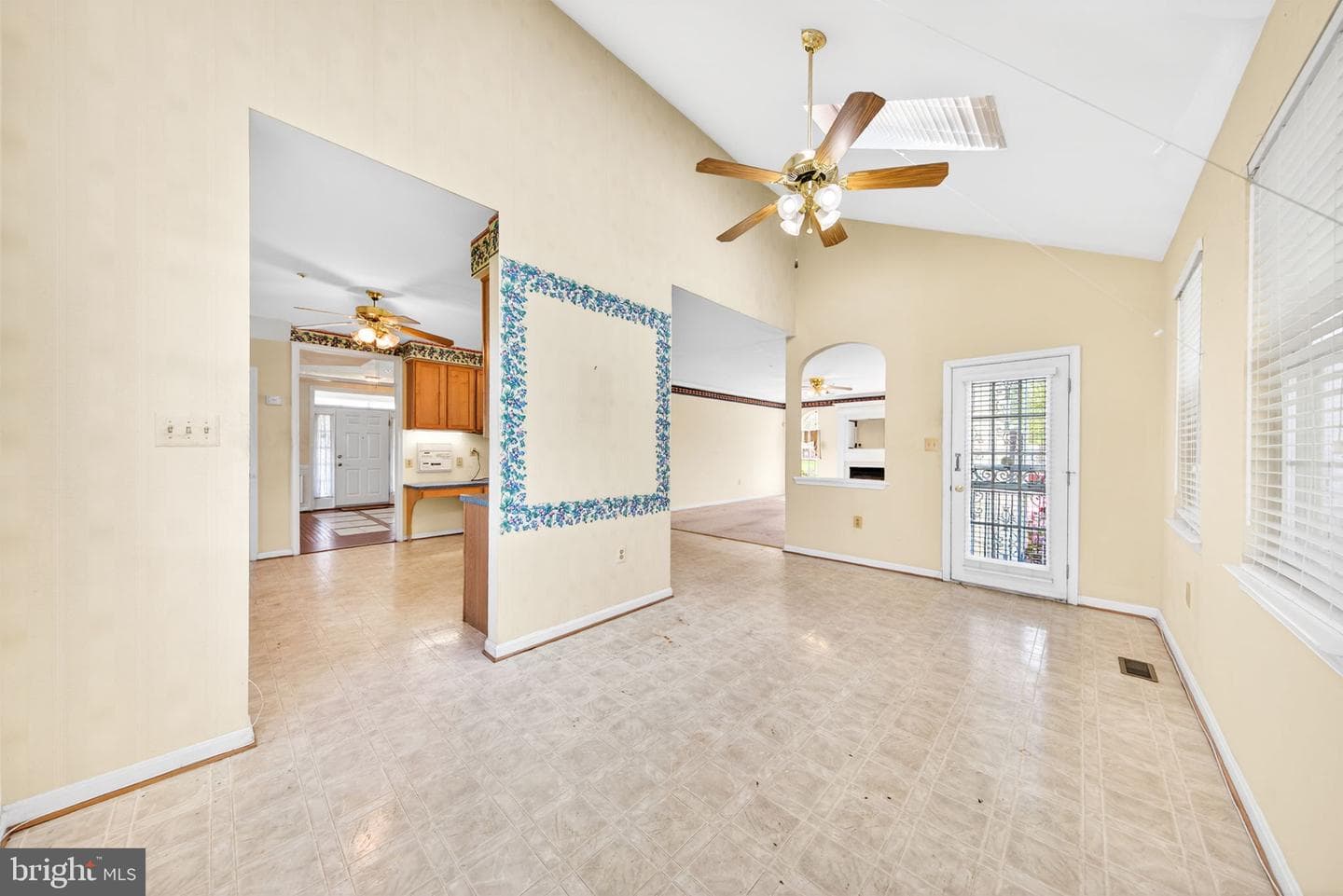 6008 Plata Street photo 22