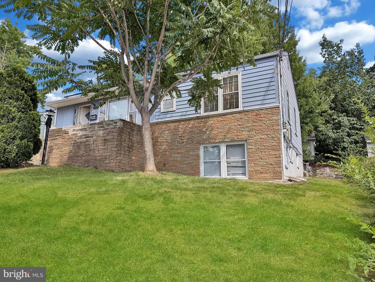 4807 55th Avenue, Hyattsville