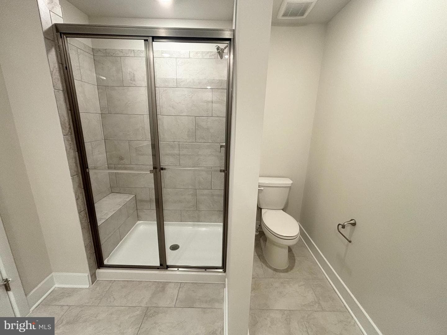 7260 Contee Road photo 9
