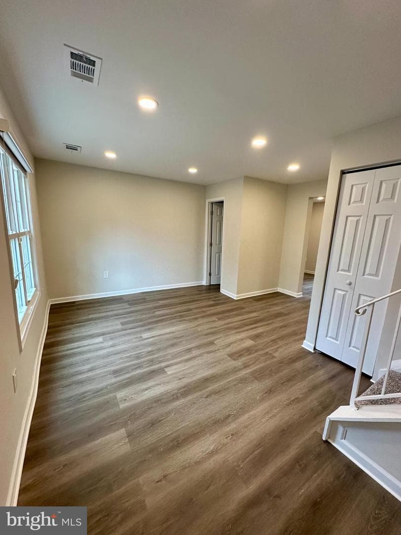 6101 Hil Mar Drive photo 10