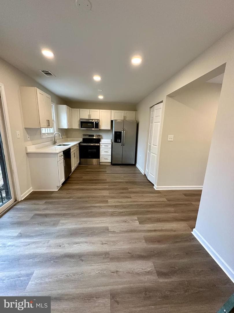 6101 Hil Mar Drive photo 4