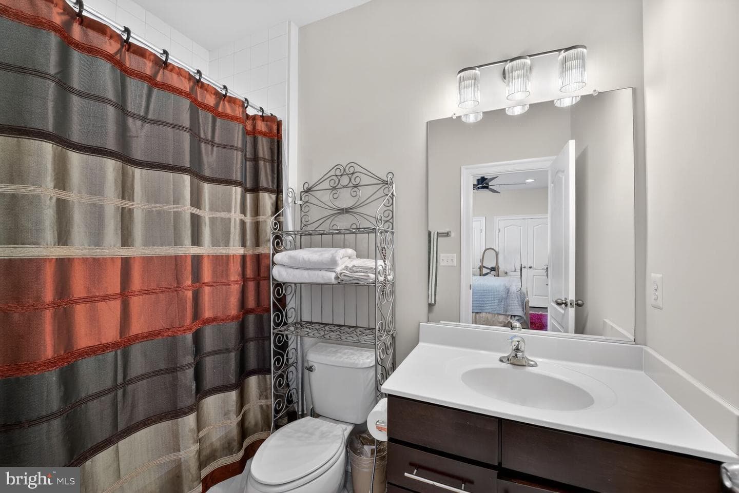 712 Sentry Square photo 30
