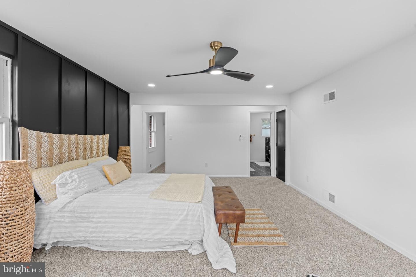 2402 Fairlawn Street photo 17