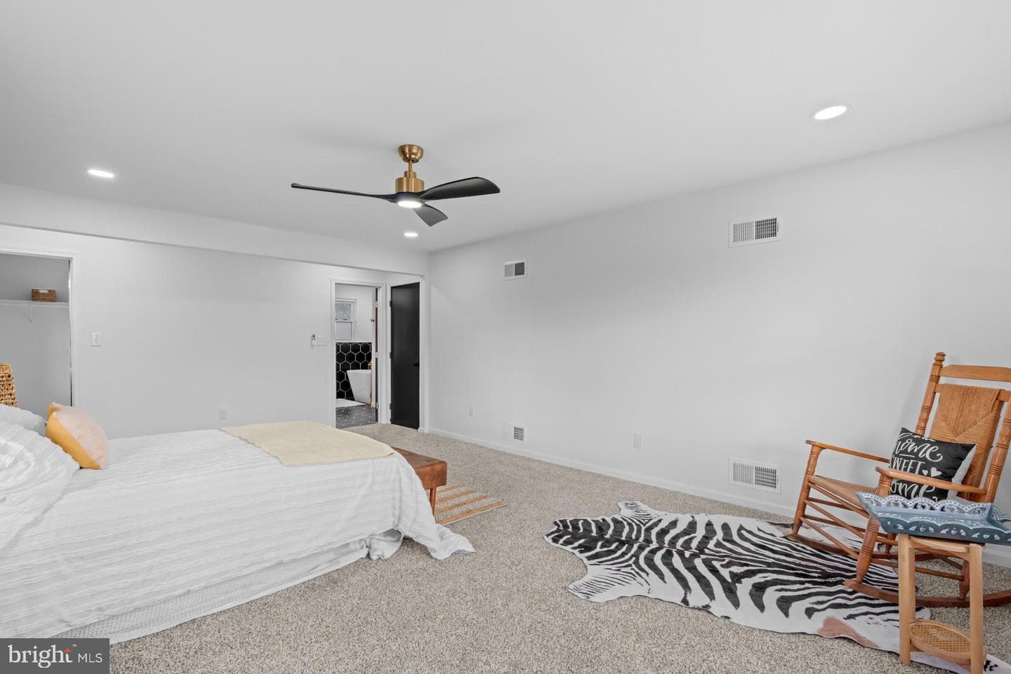 2402 Fairlawn Street photo 18