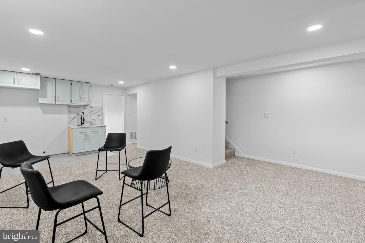 2402 Fairlawn Street photo 31