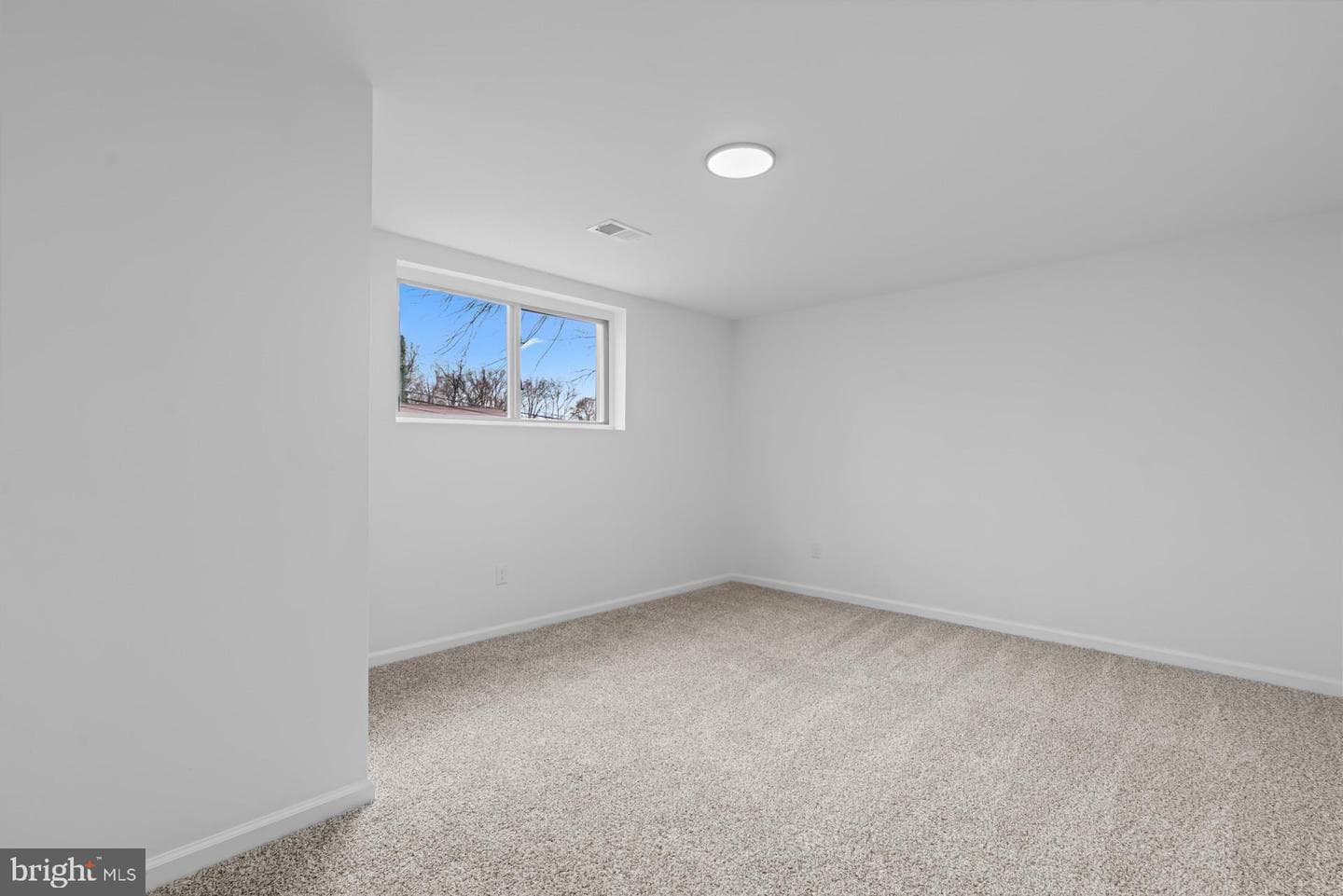 2402 Fairlawn Street photo 33