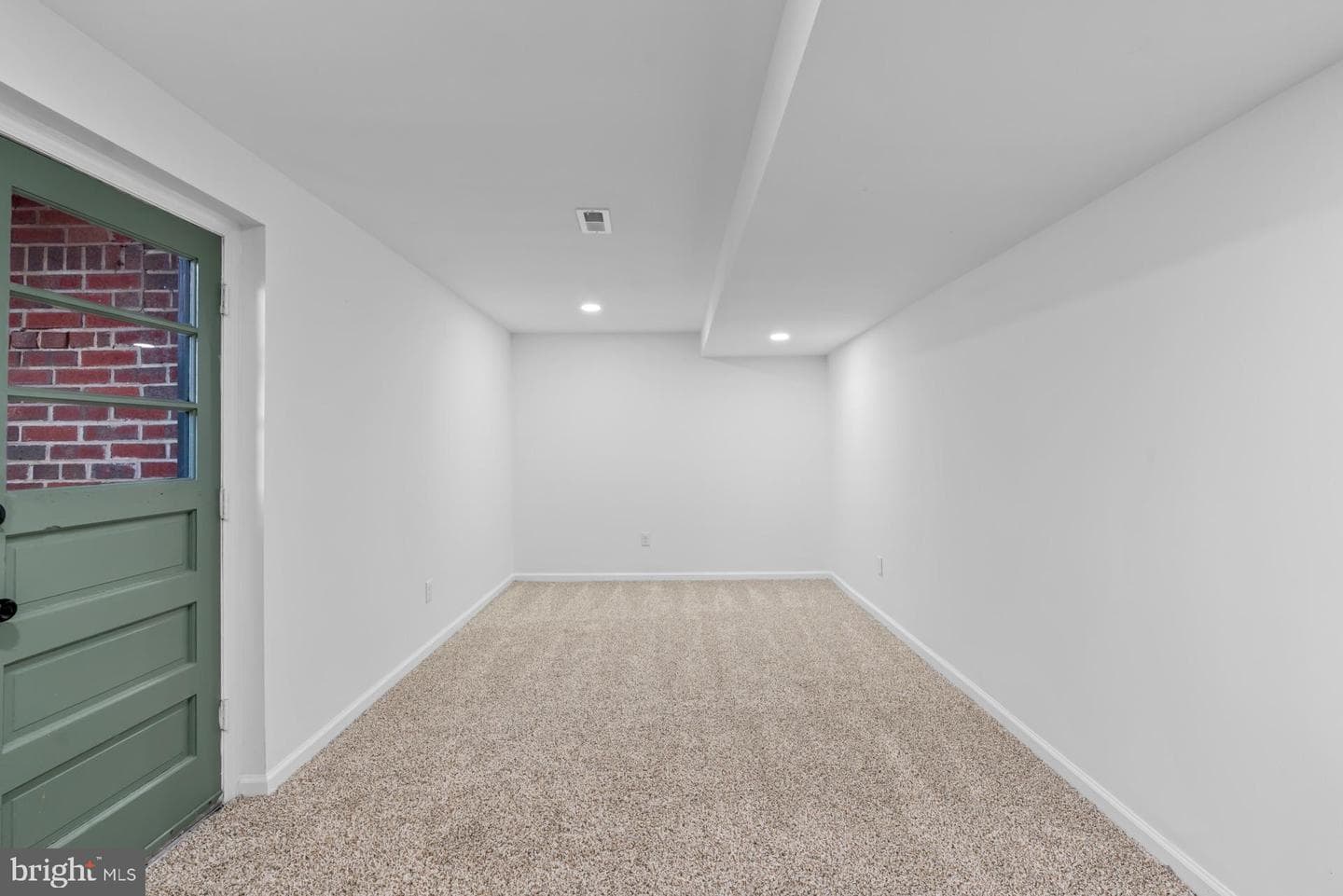 2402 Fairlawn Street photo 37