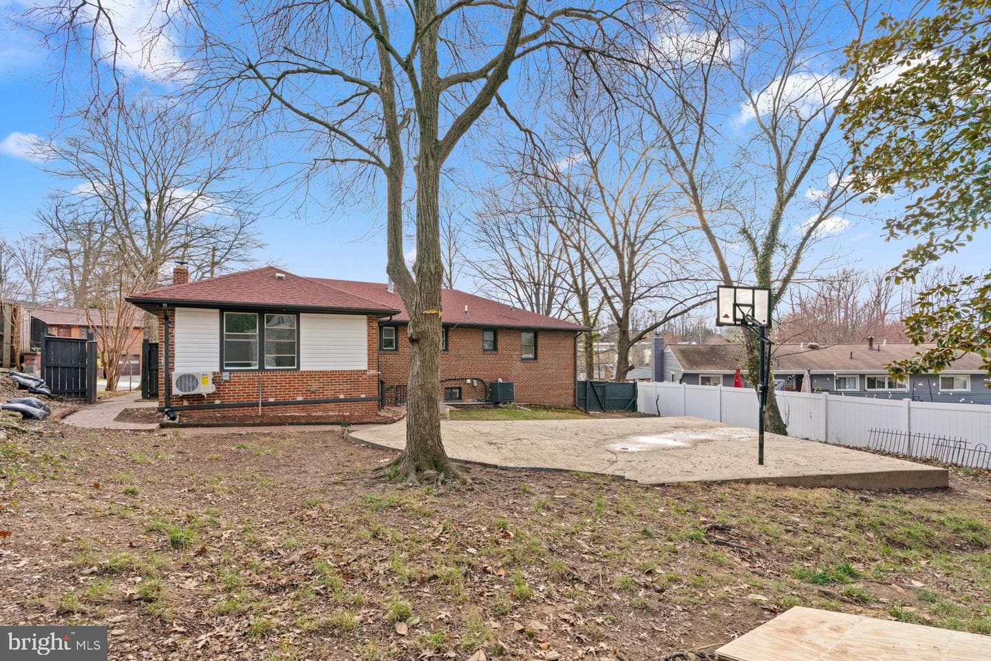 2402 Fairlawn Street photo 42