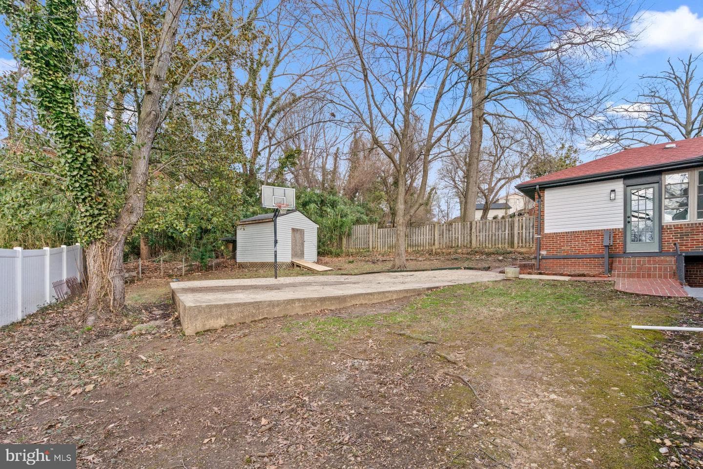 2402 Fairlawn Street photo 43