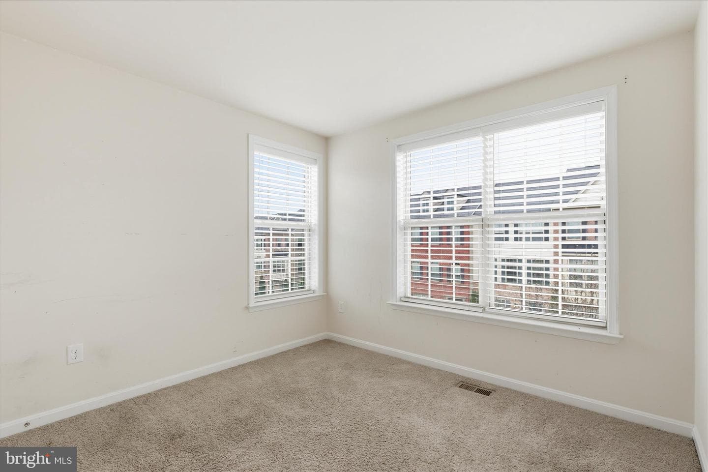 9511 Smithview Place photo 27