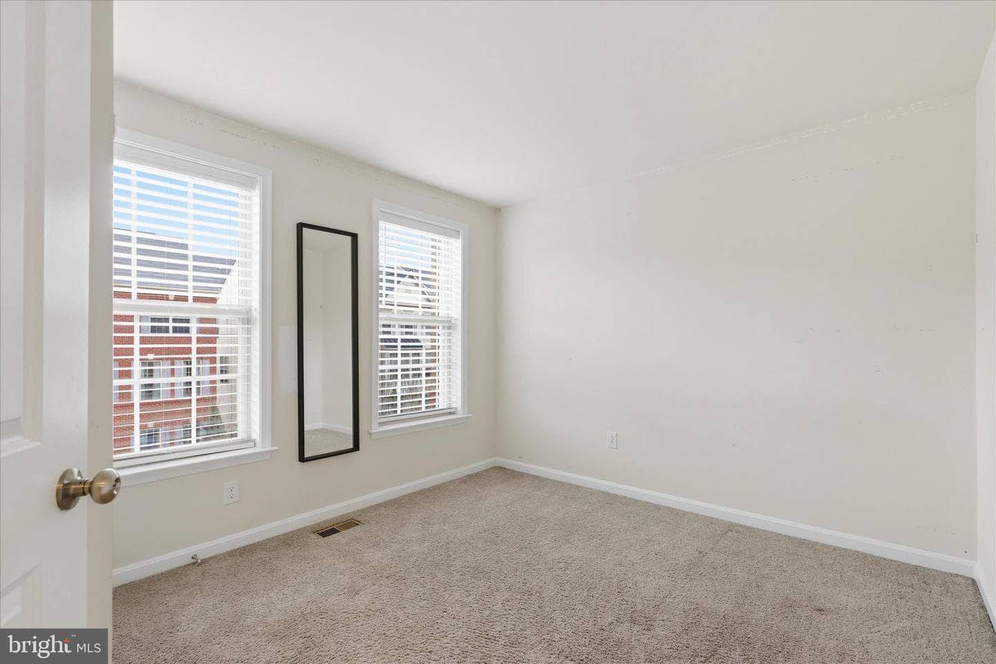 9511 Smithview Place photo 30