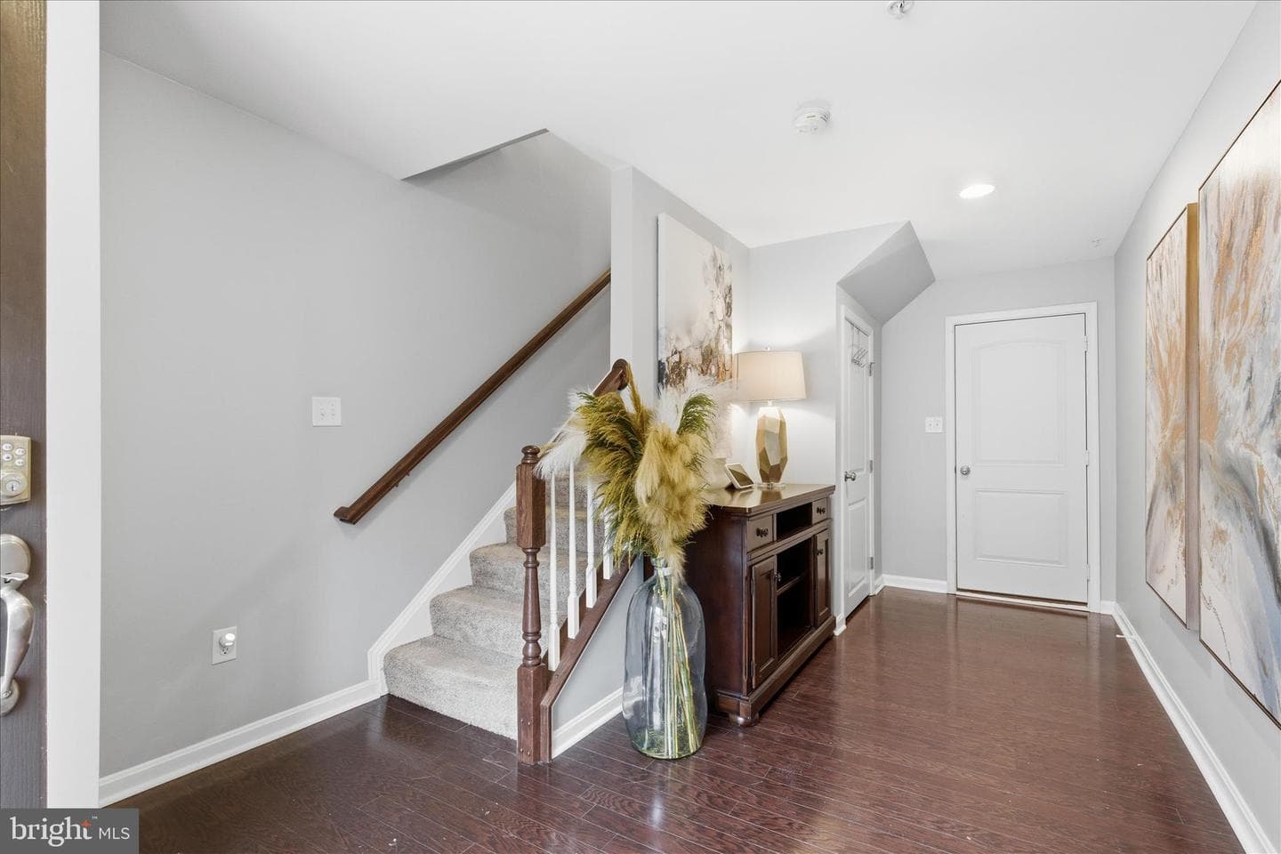 9511 Smithview Place photo 4