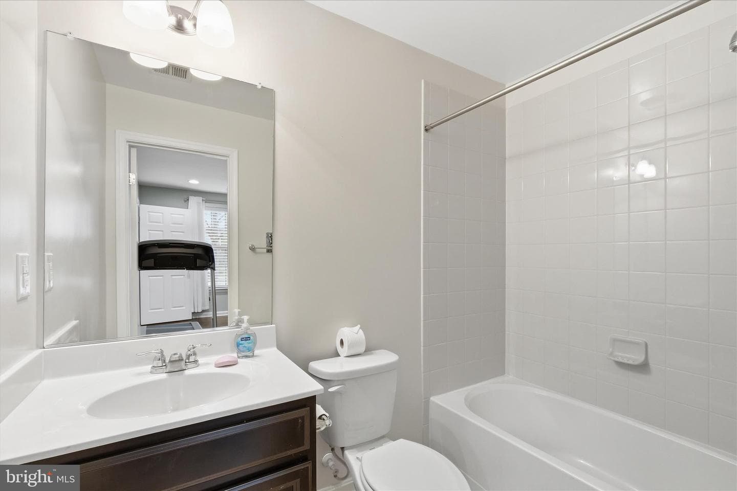 9511 Smithview Place photo 7