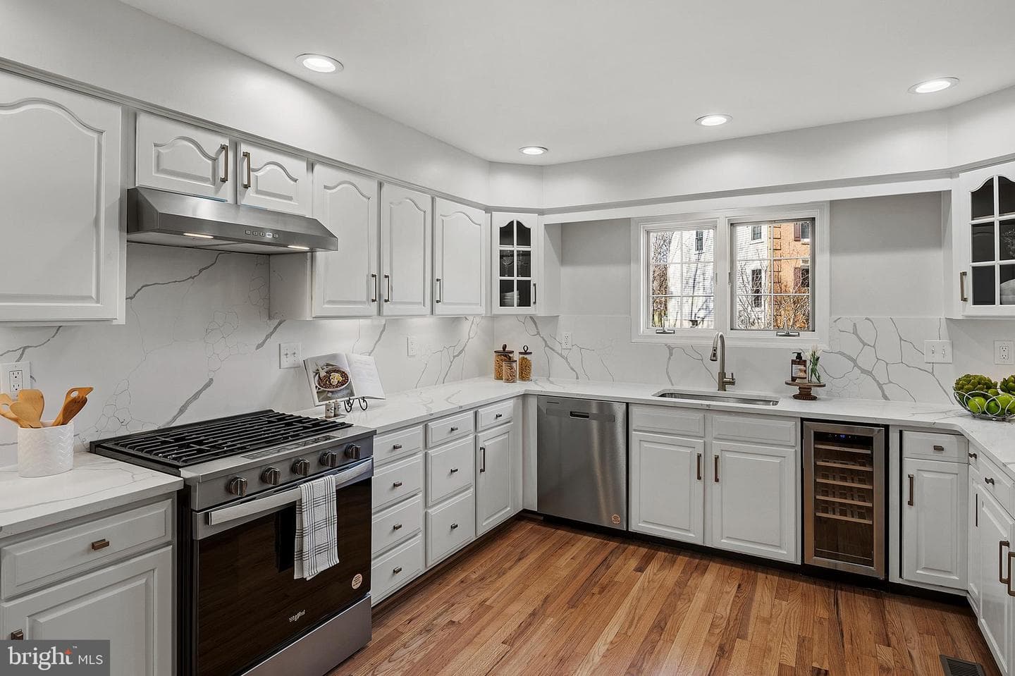 11308 Attingham Lane photo 16