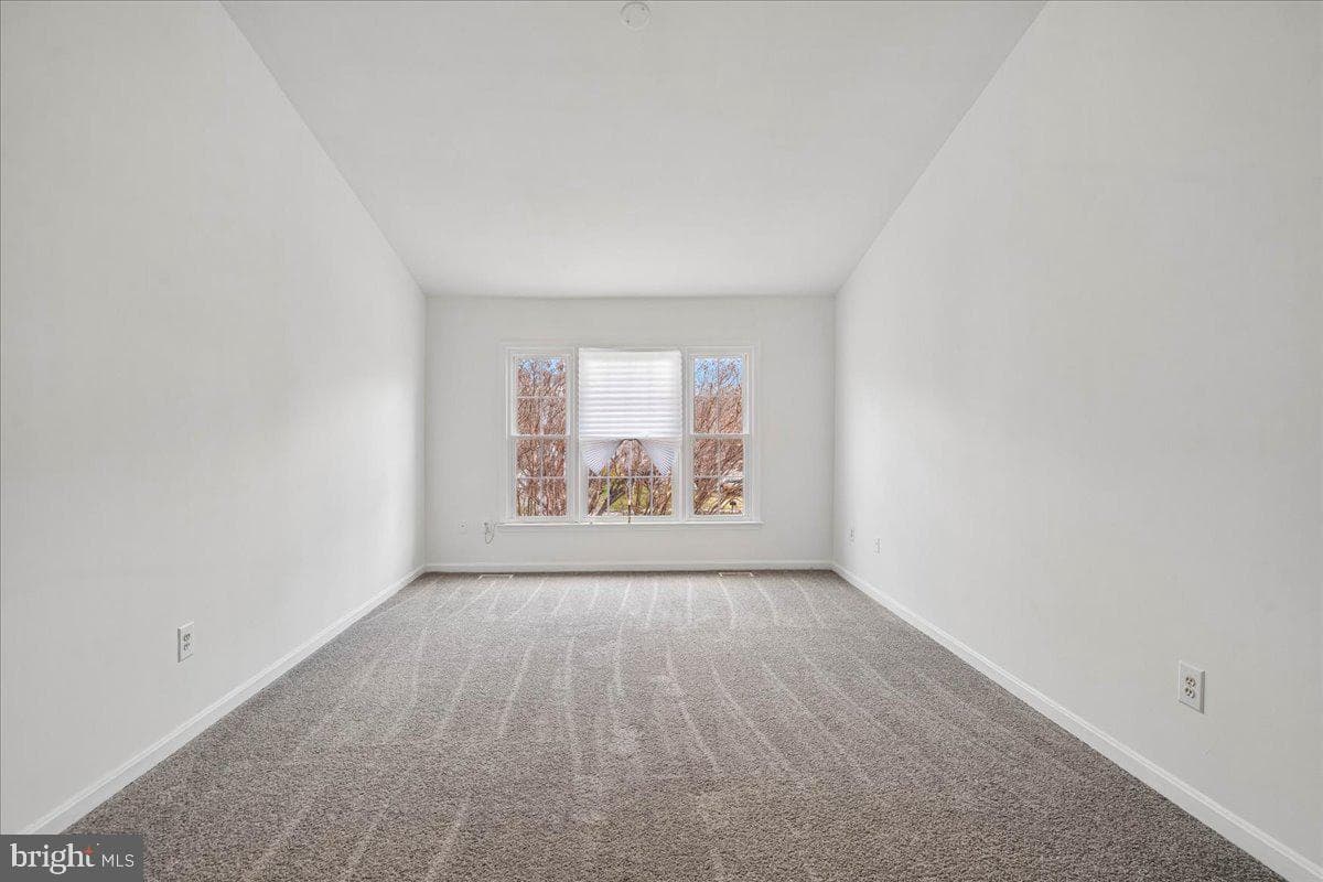 8010 Craddock Road photo 29