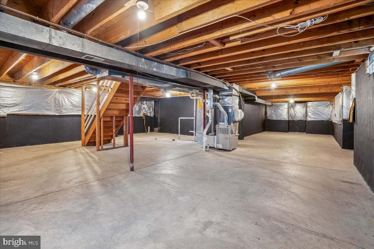 8010 Craddock Road photo 39