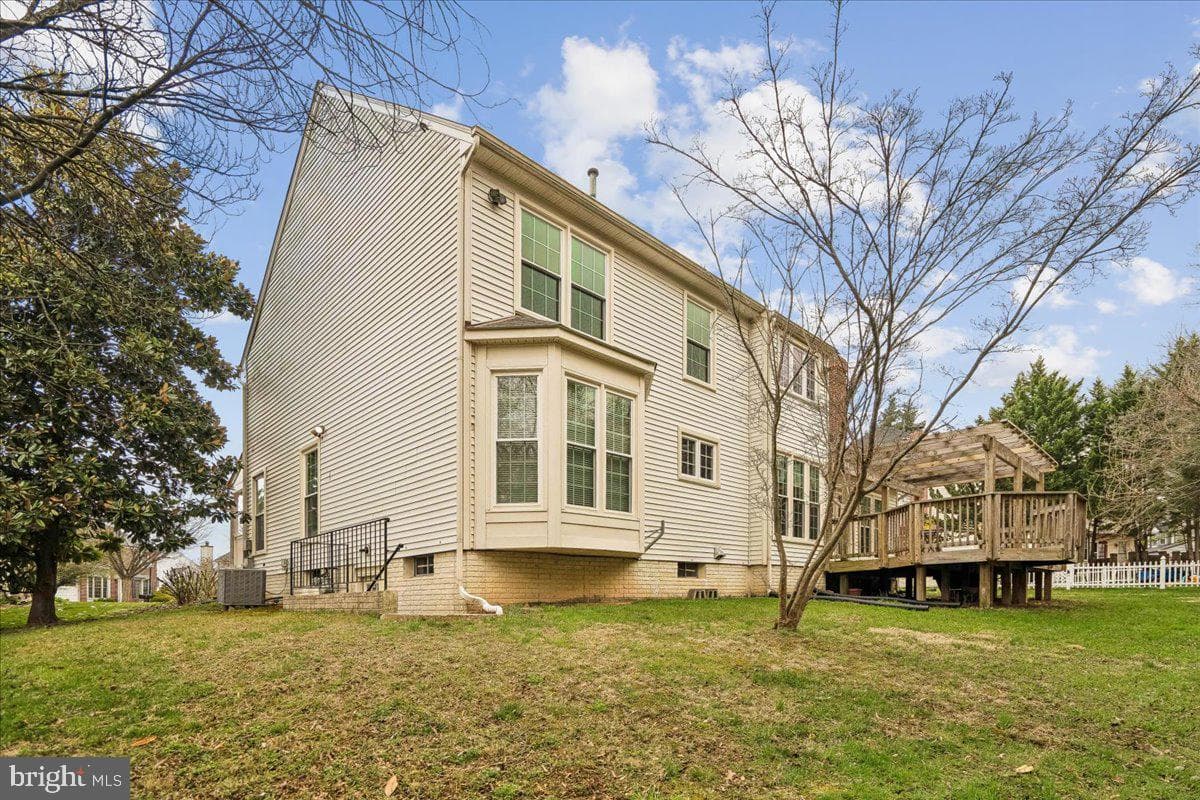 8010 Craddock Road photo 45