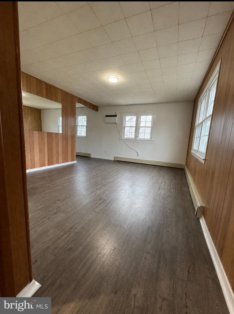 1019 Marton Street photo 3