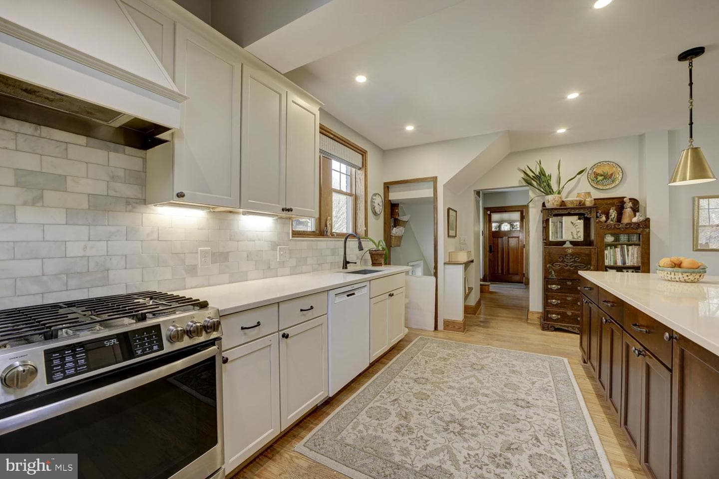 4410 Sheridan Street photo 4