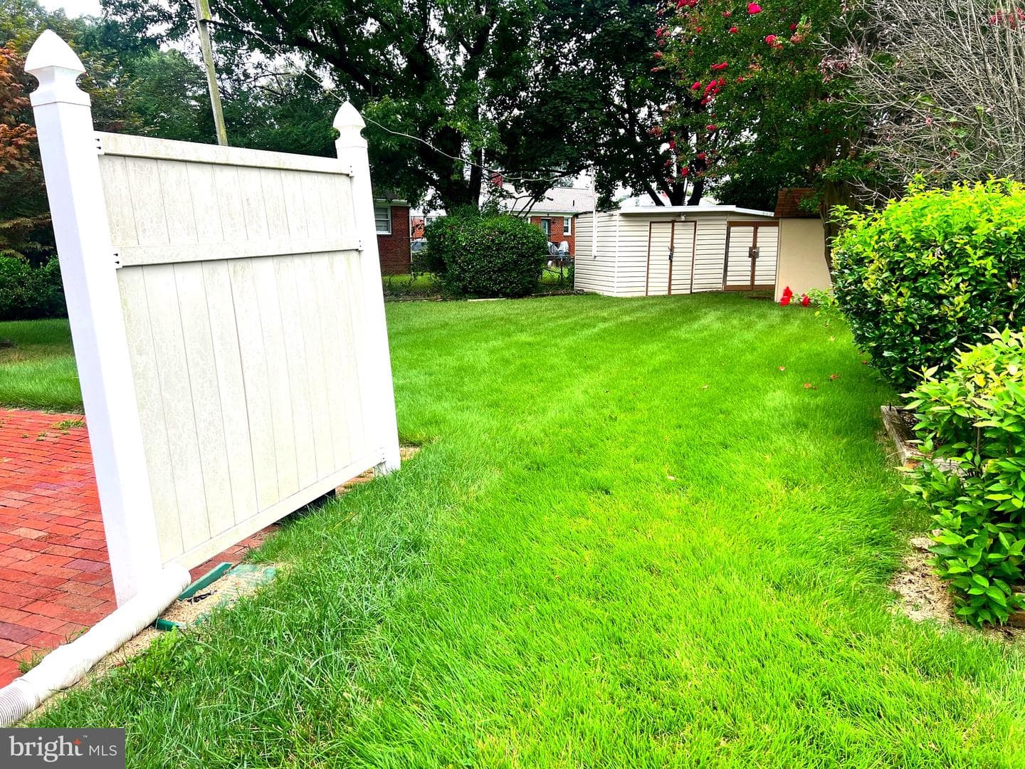 3105 Viceroy Avenue photo 3