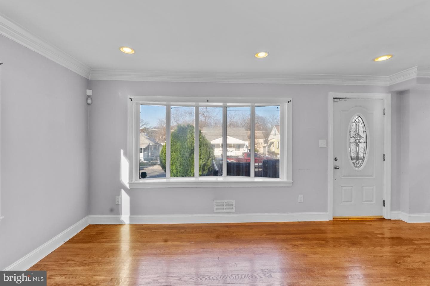 410 70th Street photo 2