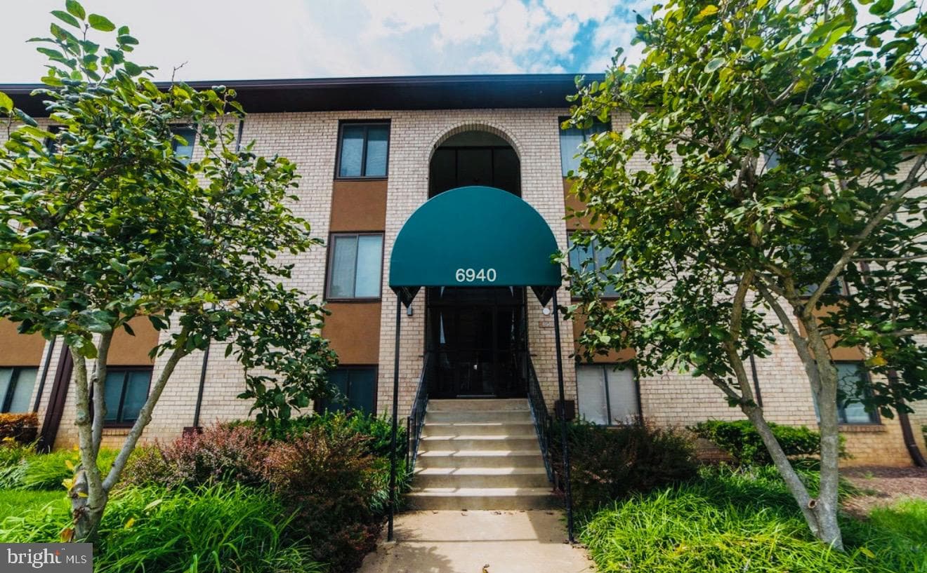 6940 Hanover Parkway #101