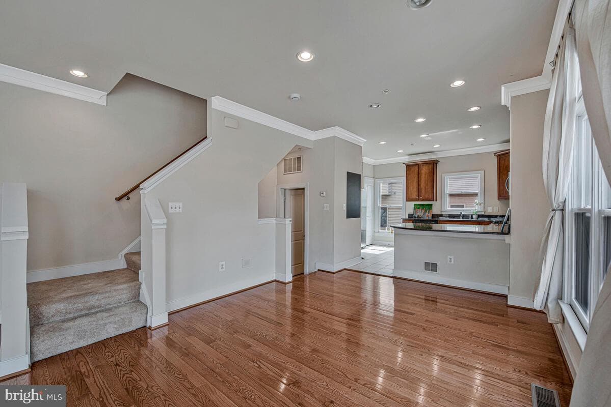 5701 44th Avenue photo 20