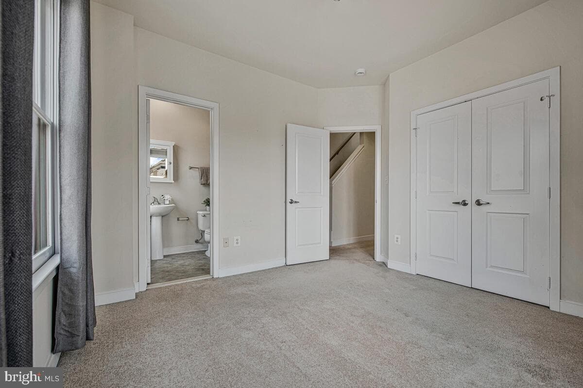 5701 44th Avenue photo 35