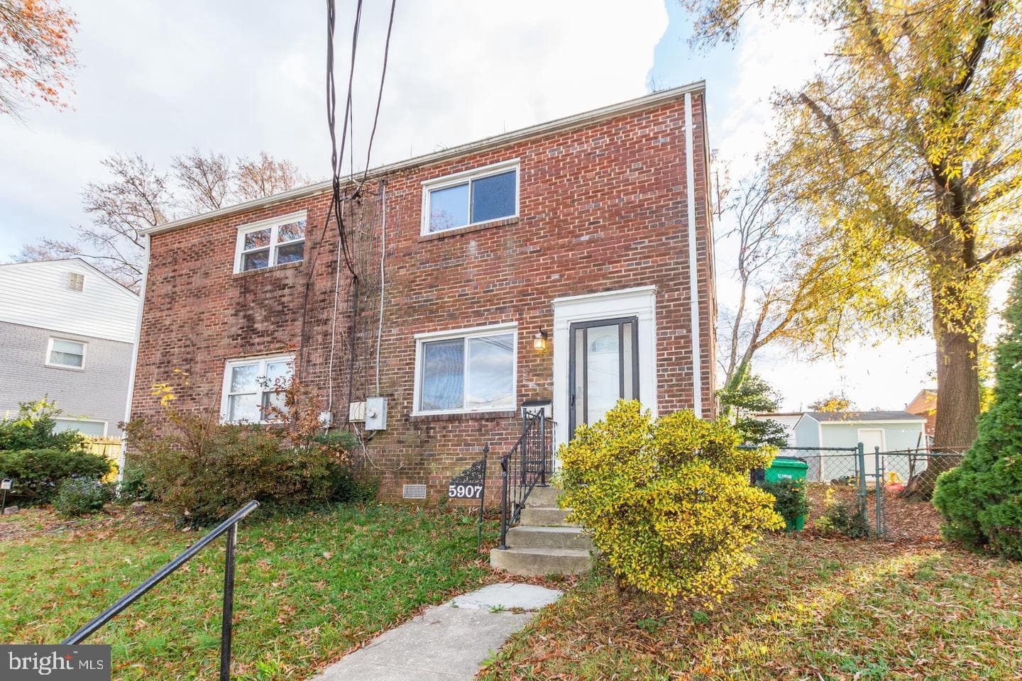 5907 Longfellow Street photo 2