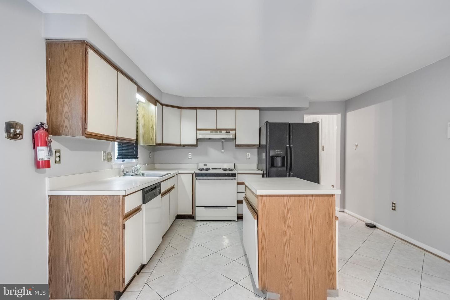 5308 Woodland Boulevard photo 4