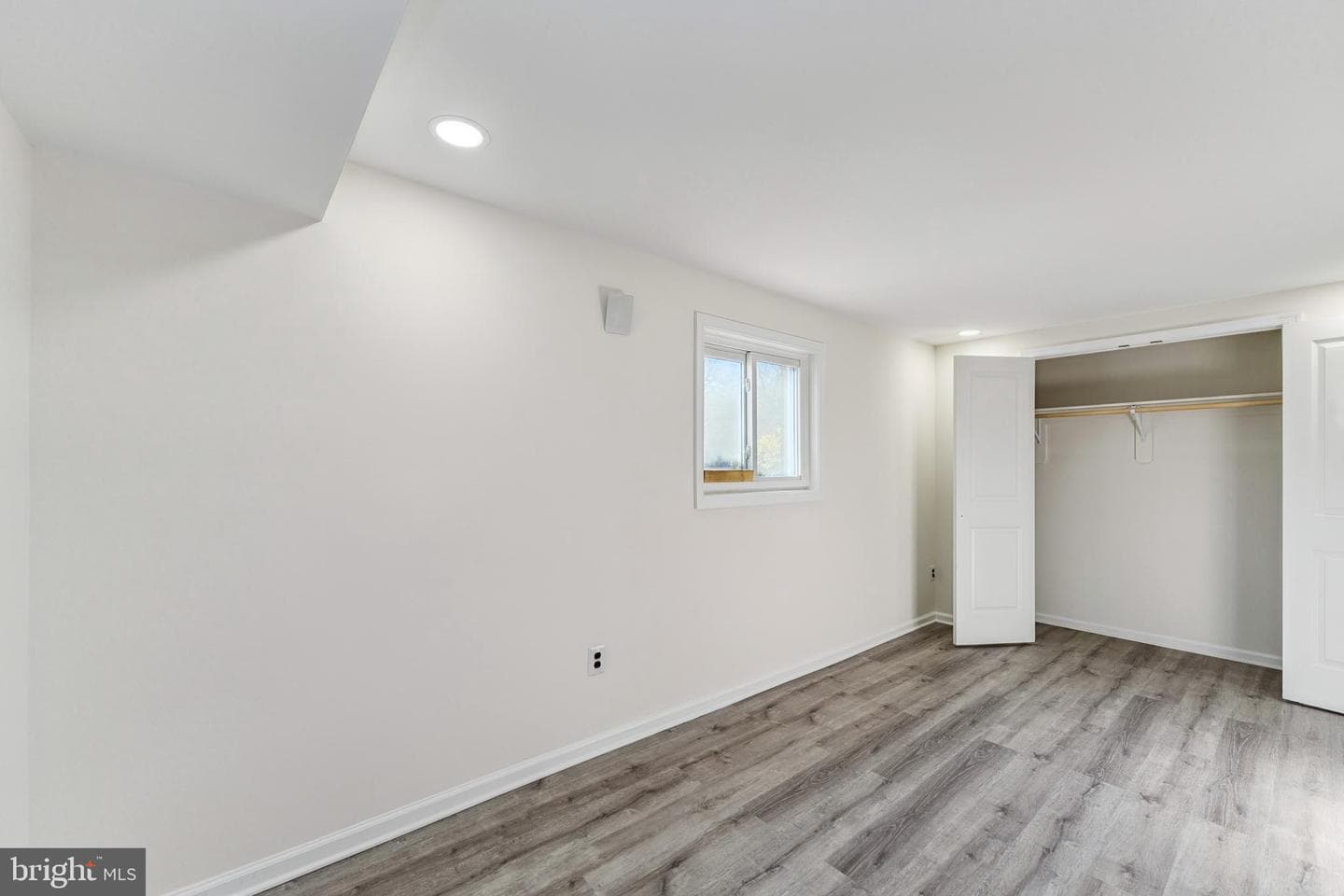 7910 Polk photo 16