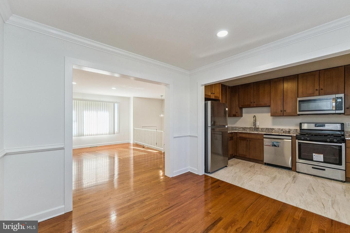 7910 Polk photo 6