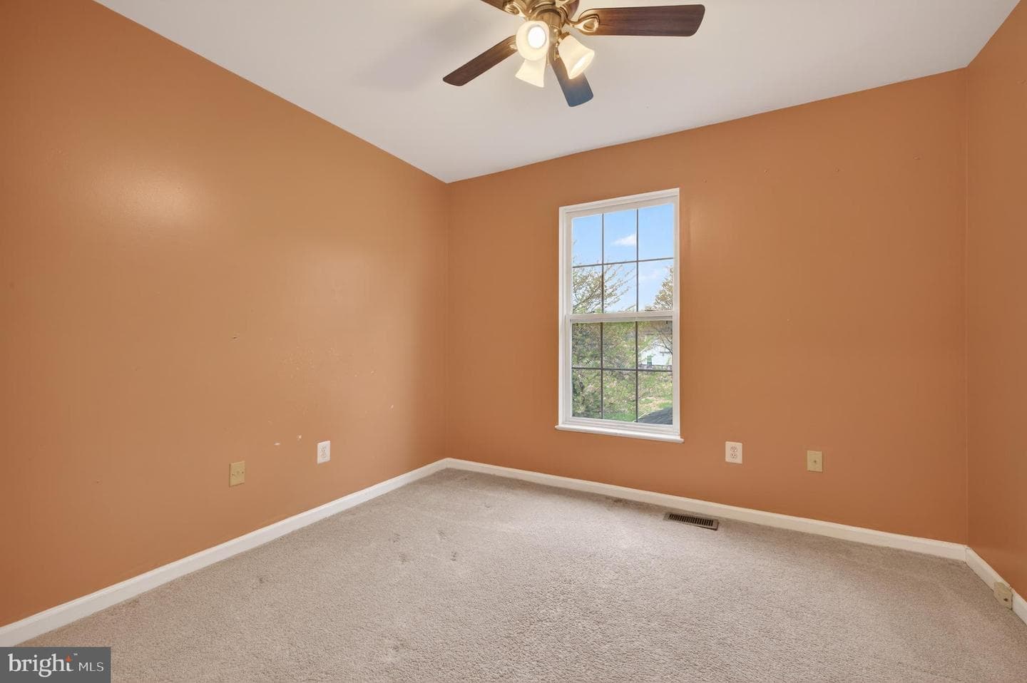 1115 Danbury Drive photo 32