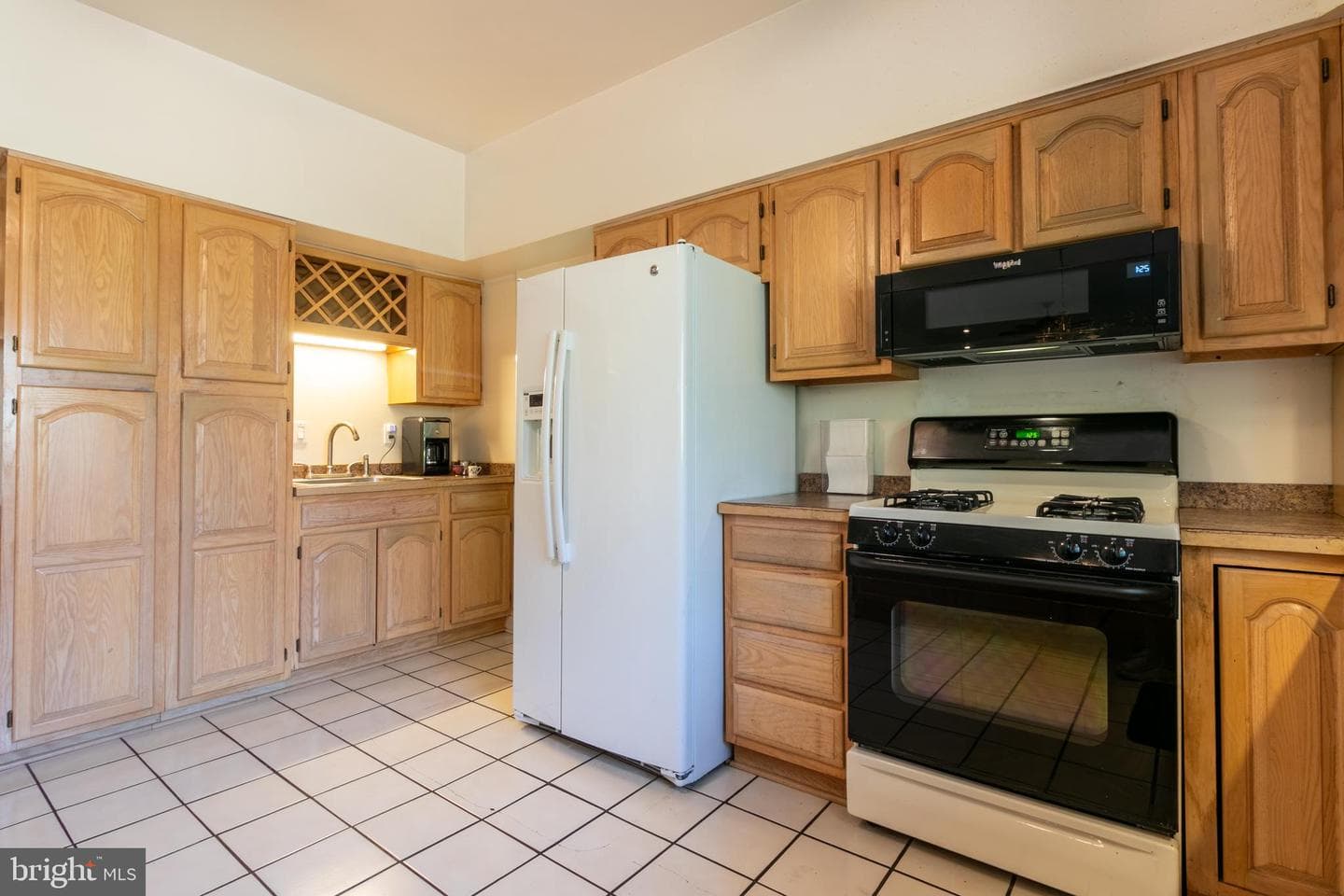 3300 Rosemary Lane photo 32