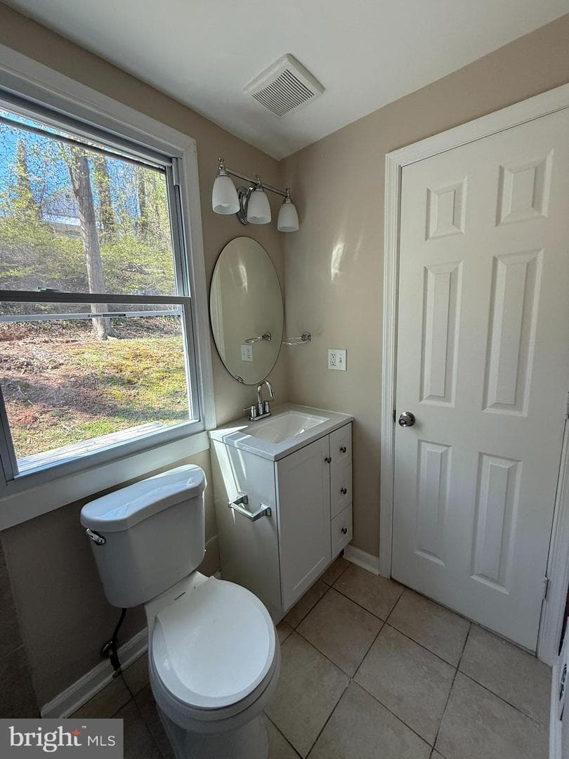 6809 Greenvale Parkway photo 17