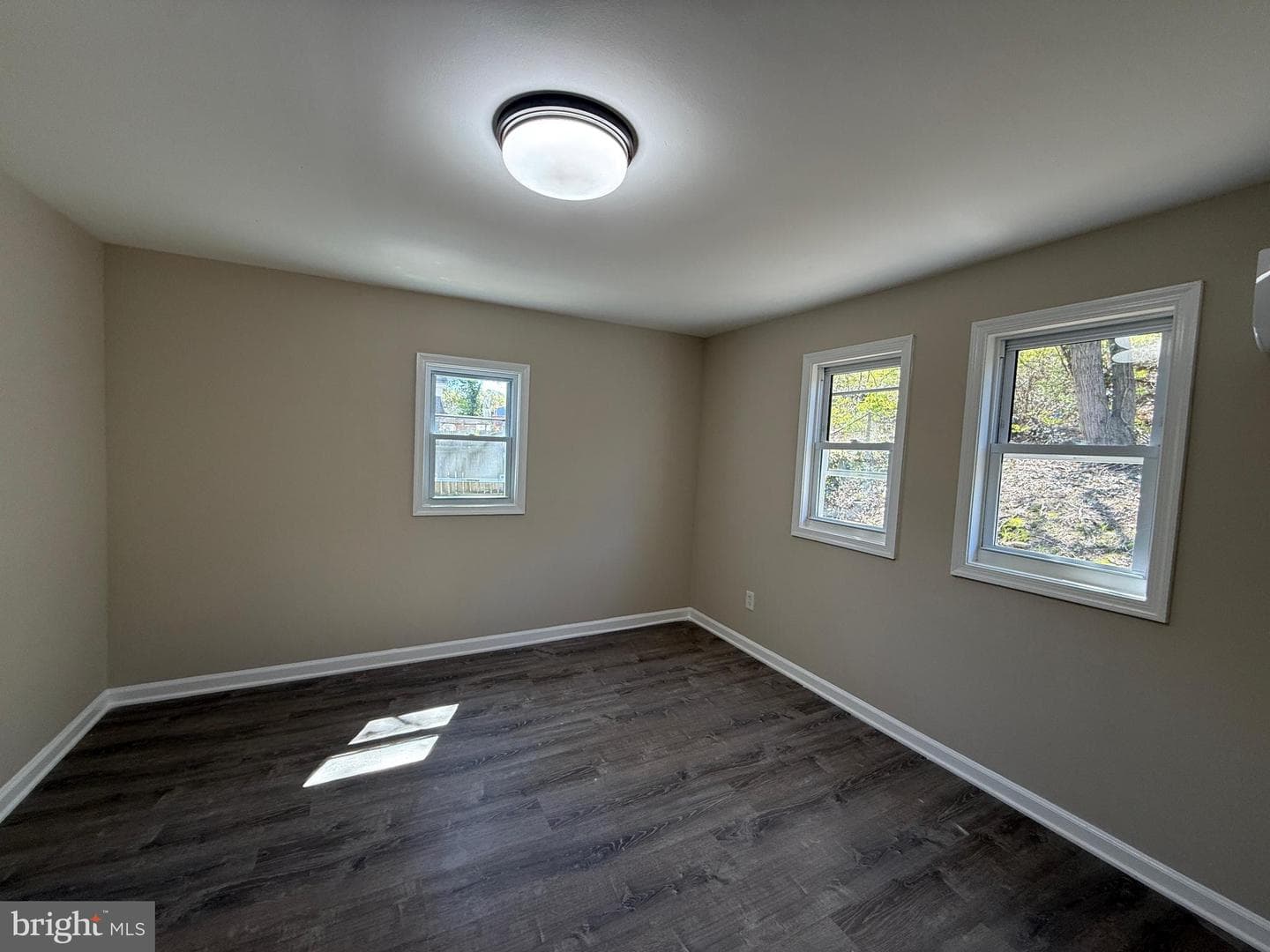 6809 Greenvale Parkway photo 26