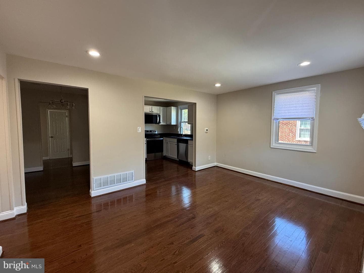 6809 Greenvale Parkway photo 31