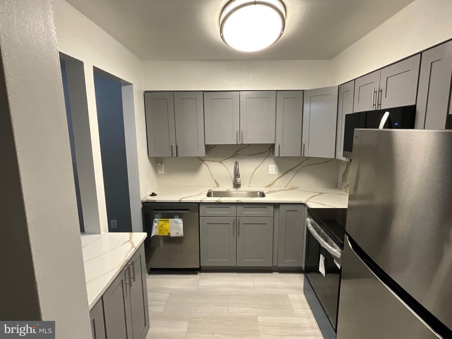 10117 Prince Place #102-2b photo 2