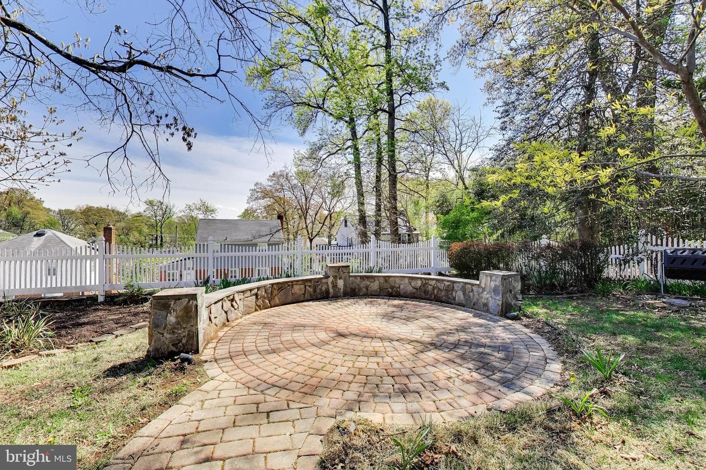 5823 Dewey Street photo 40