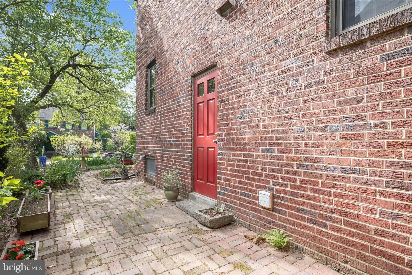 4014 Tennyson Road photo 30