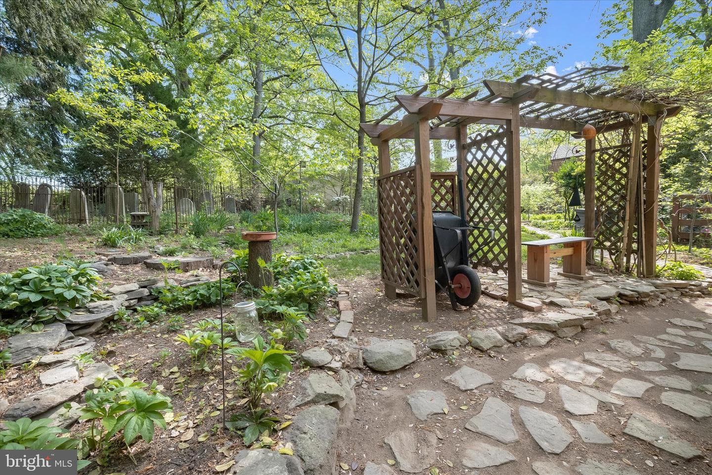 4014 Tennyson Road photo 32