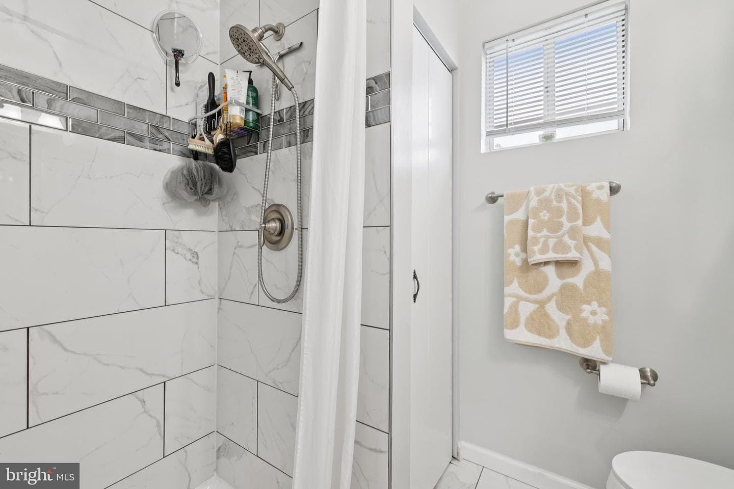 8406 Snowden Loop Court photo 21