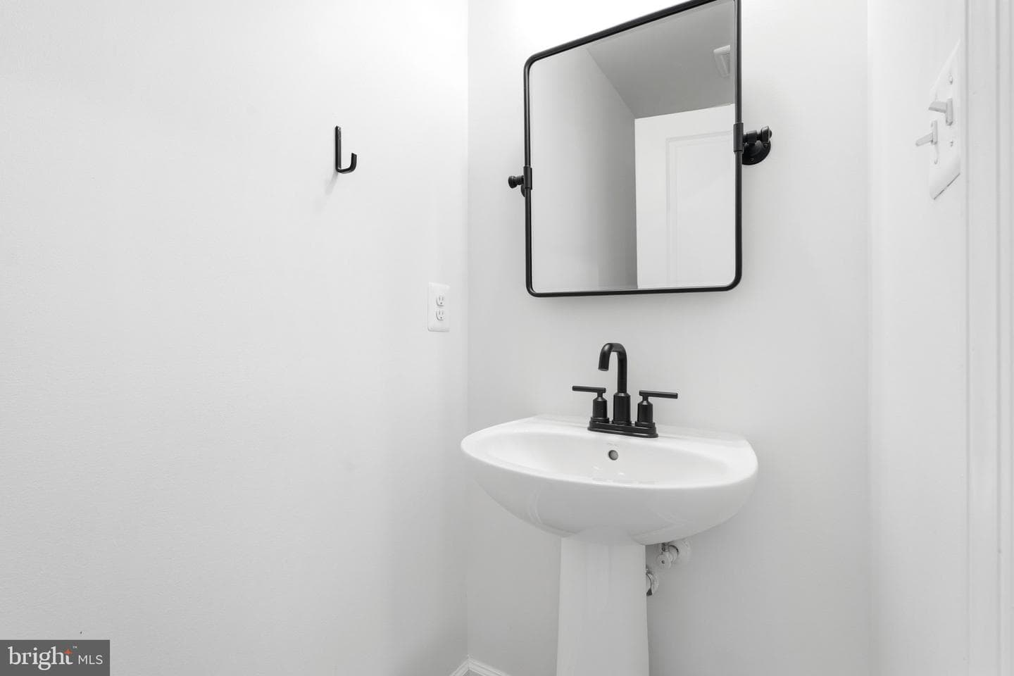 12502 Coventry Manor Way photo 19