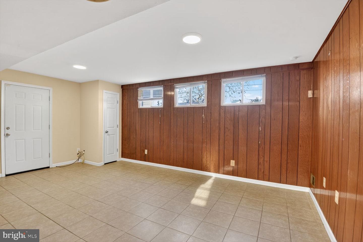 2308 Senator Avenue photo 13