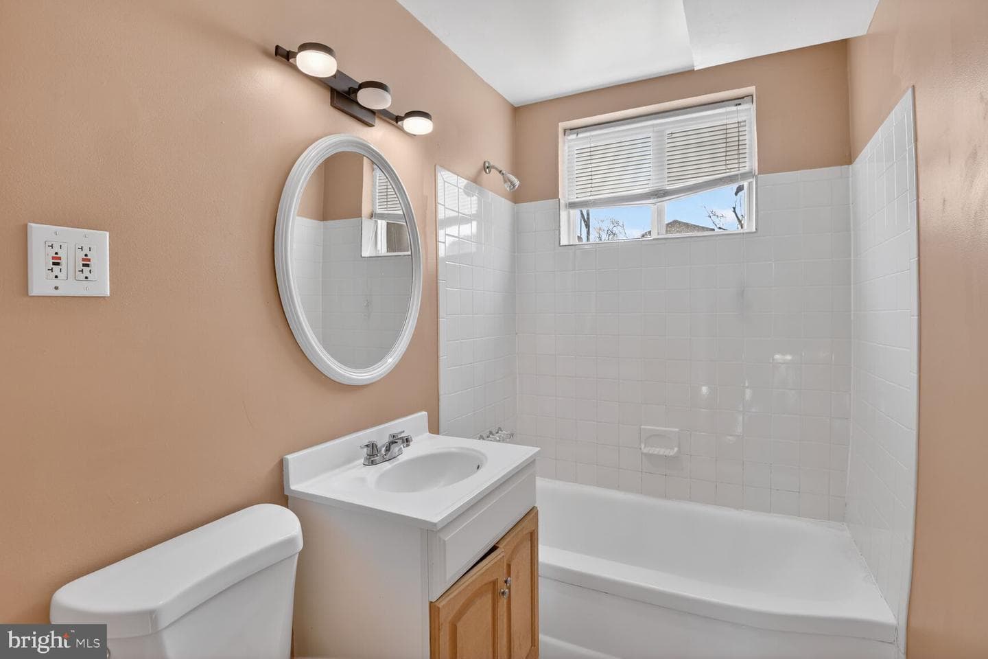 2308 Senator Avenue photo 19